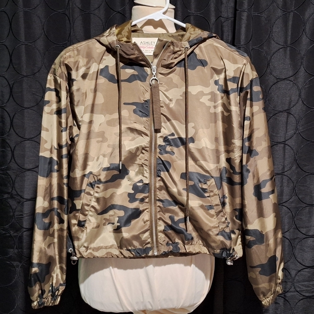NWOT Ashley, by 26 international Utility collection Camo Jacket